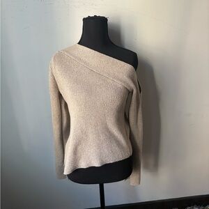 ASTR the Label One-Shoulder Beige Sweater with Silver Sparkle